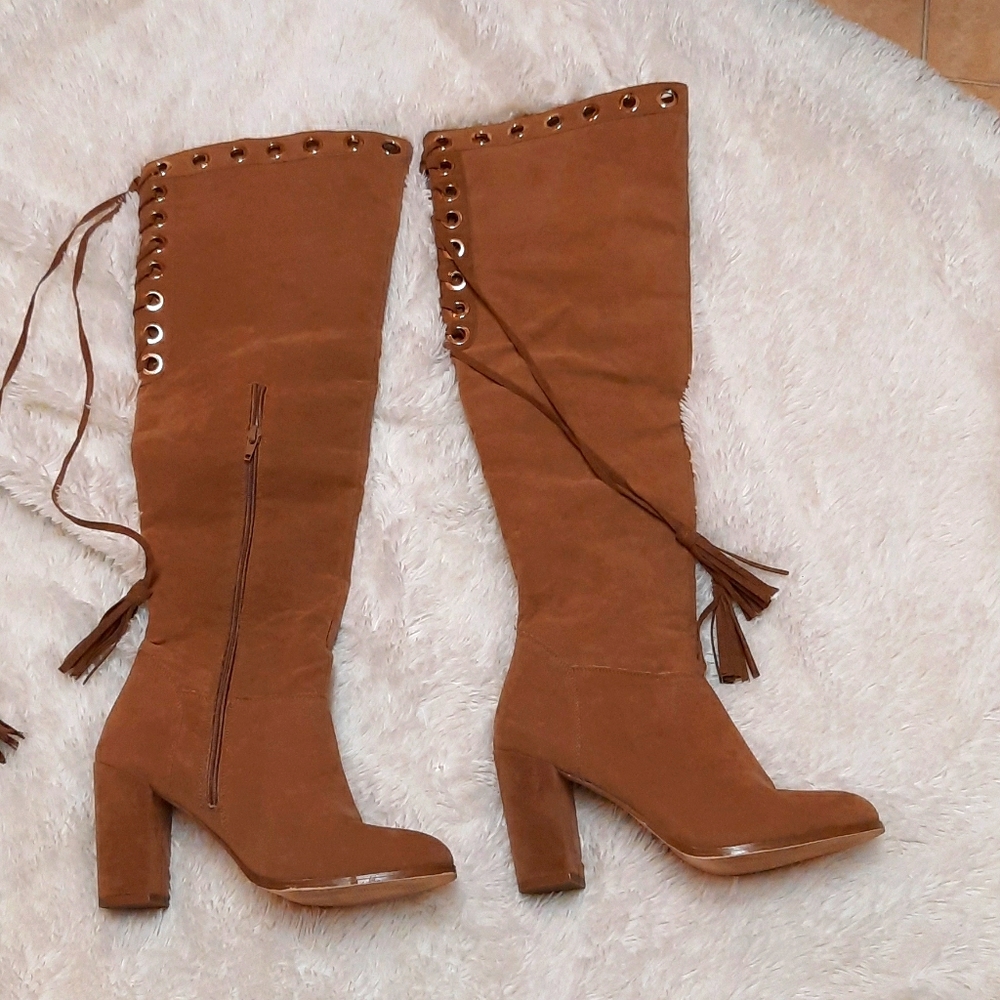 OVER THE KNEE BOOTS